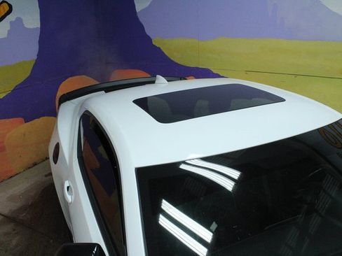 Used 2022 Chevrolet Camaro LT image 5