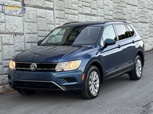 Used 2018 Volkswagen Tiguan SE image 1