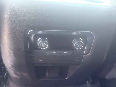 Used 2025 Chevrolet Tahoe Z71 AWD/4WD image 29