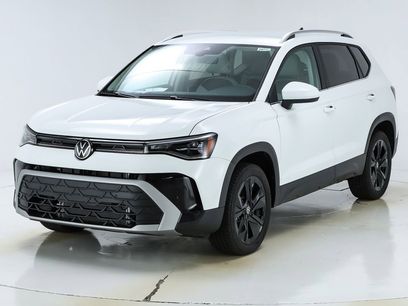 New 2025 Volkswagen Taos SE