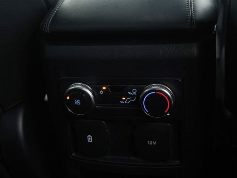 Used 2021 Ford Explorer XLT w/ Equipment Group 202A image 17