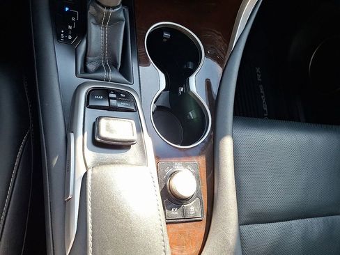 Used 2019 Lexus RX 450h AWD image 26