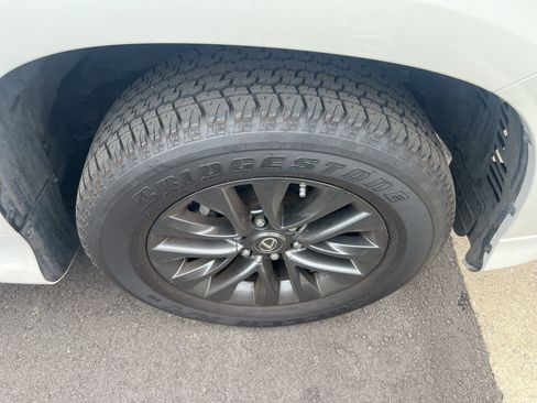 Used 2022 Lexus GX 460 Premium AWD/4WD image 12