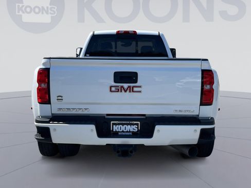 Used 2018 GMC Sierra 3500 Denali w/ Duramax Plus Package image 15