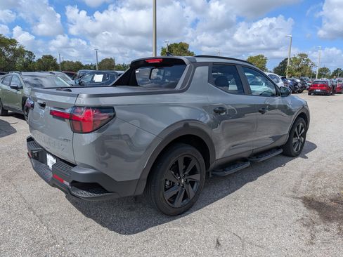 Used 2024 Hyundai Santa Cruz Night AWD/4WD image 4