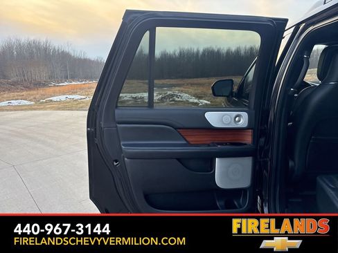 Used 2019 Lincoln Navigator L Reserve image 59