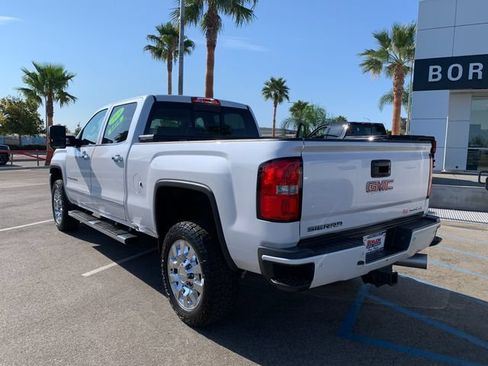 Certified 2019 GMC Sierra 2500 Denali w/ Duramax Plus Package AWD/4WD image 8