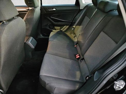 Used 2019 Volkswagen Jetta S image 17