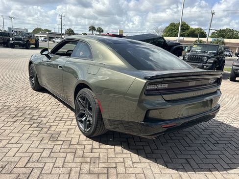 New 2026 Dodge Charger R/T AWD/4WD image 9