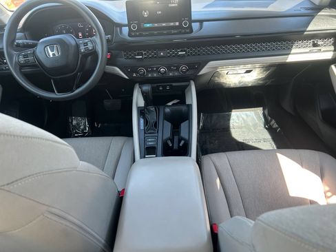 Used 2025 Honda Accord SE image 14