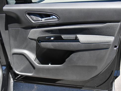 Used 2024 Honda Prologue EX image 45