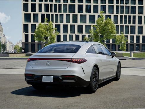 New 2026 Mercedes-Benz EQS 580 4MATIC Sedan image 22