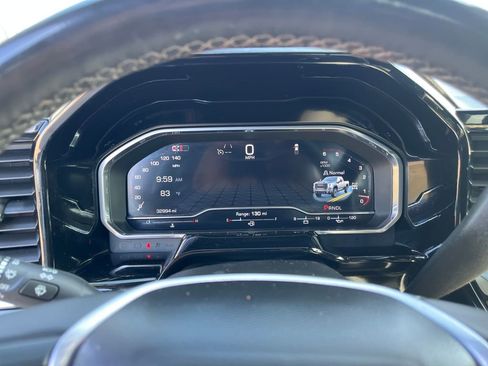 Used 2024 GMC Sierra 2500 SLT w/ SLT Convenience Package image 22