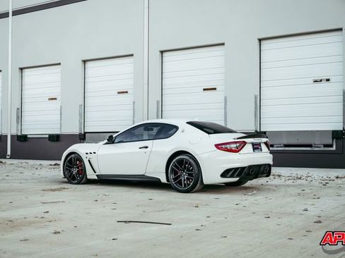 Used 2017 Maserati GranTurismo MC image 49