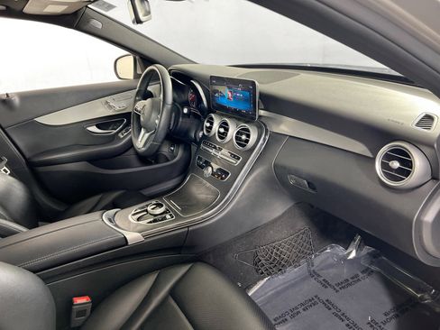 Used 2019 Mercedes-Benz C 300 4MATIC image 27
