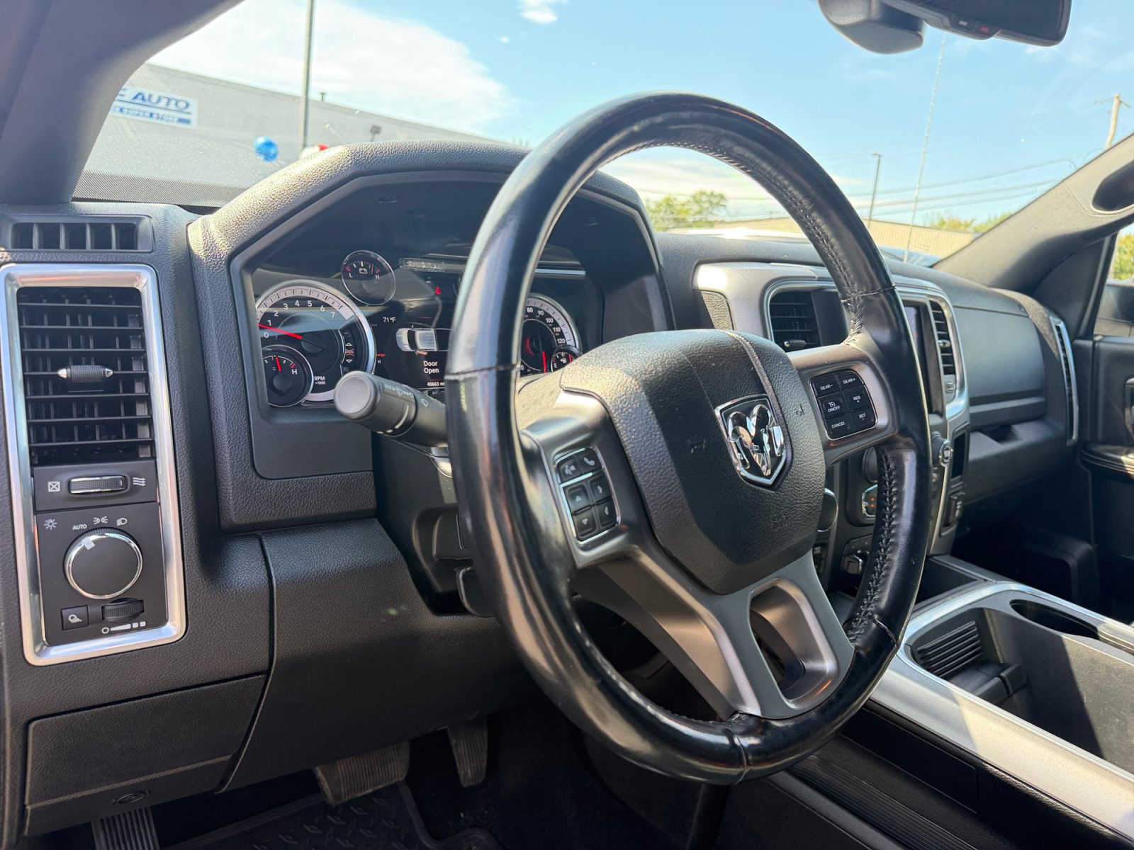 Used 2021 RAM 1500 Warlock AWD/4WD image 19