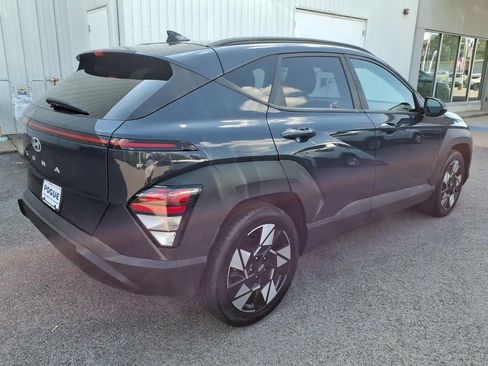 Used 2025 Hyundai Kona SEL FWD image 3
