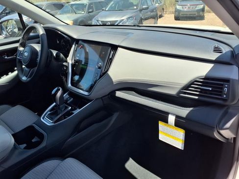 Used 2025 Subaru Outback Premium w/ Popular Package #1A image 3