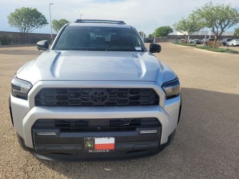 Used 2025 Toyota 4Runner TRD Off-Road Premium AWD/4WD image 3