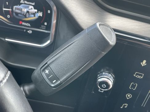 Used 2024 GMC Sierra 2500 Denali Ultimate AWD/4WD image 19