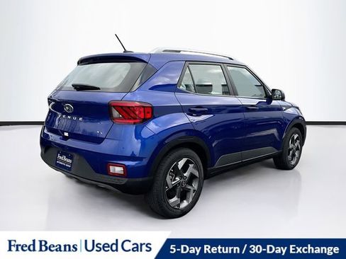 Used 2025 Hyundai Venue SEL image 7