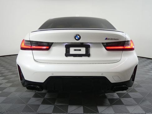 Used 2025 BMW M340i w/ Premium Package image 4