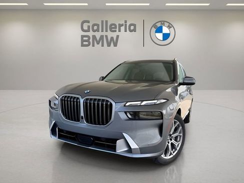 Used 2026 BMW X7 xDrive40i w/ Premium Package image 1