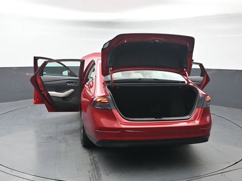 Certified 2023 Honda Accord EX image 53