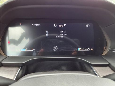 New 2025 Jeep Grand Cherokee Limited w/ Black Appearance Package image 23