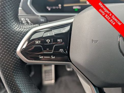 Used 2023 Volkswagen Tiguan SE R-Line AWD/4WD image 17