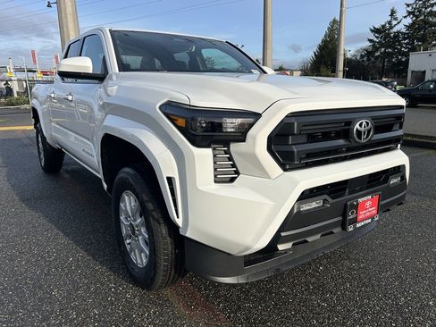 New 2026 Toyota Tacoma SR5 image 3