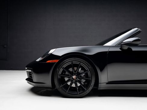 Used 2020 Porsche 911 Carrera image 19