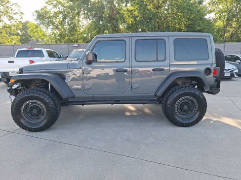 Used 2021 Jeep Wrangler Unlimited Sport w/ Sun And Sound Package AWD/4WD image 3