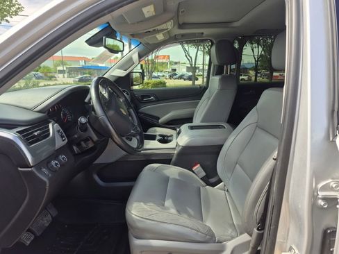 Used 2019 Chevrolet Suburban LT AWD/4WD image 14