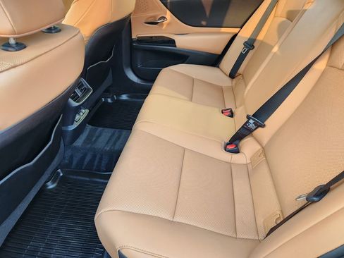 Used 2023 Lexus ES 350 w/ Premium Package image 31