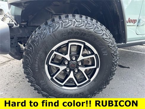 Used 2024 Jeep Wrangler Unlimited Rubicon image 33