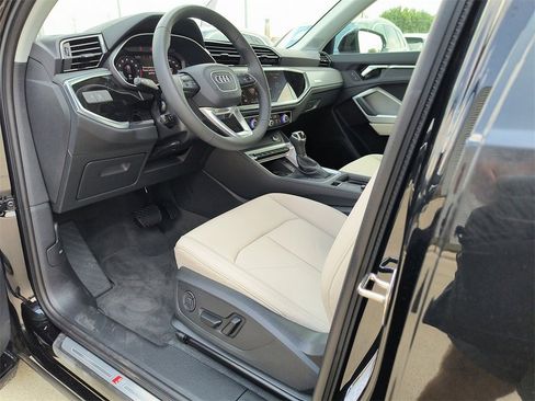 New 2025 Audi Q3 2.0T Premium Plus image 2