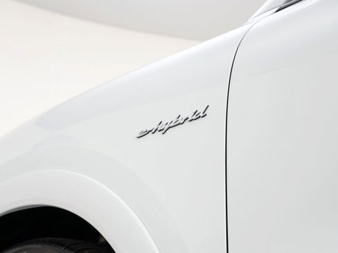 Used 2024 Porsche Cayenne Turbo image 65