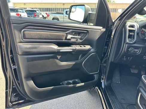 Used 2025 RAM 1500 Laramie AWD/4WD image 16