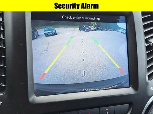 Used 2021 Jeep Cherokee Latitude Lux w/ Comfort/Convenience Group image 14