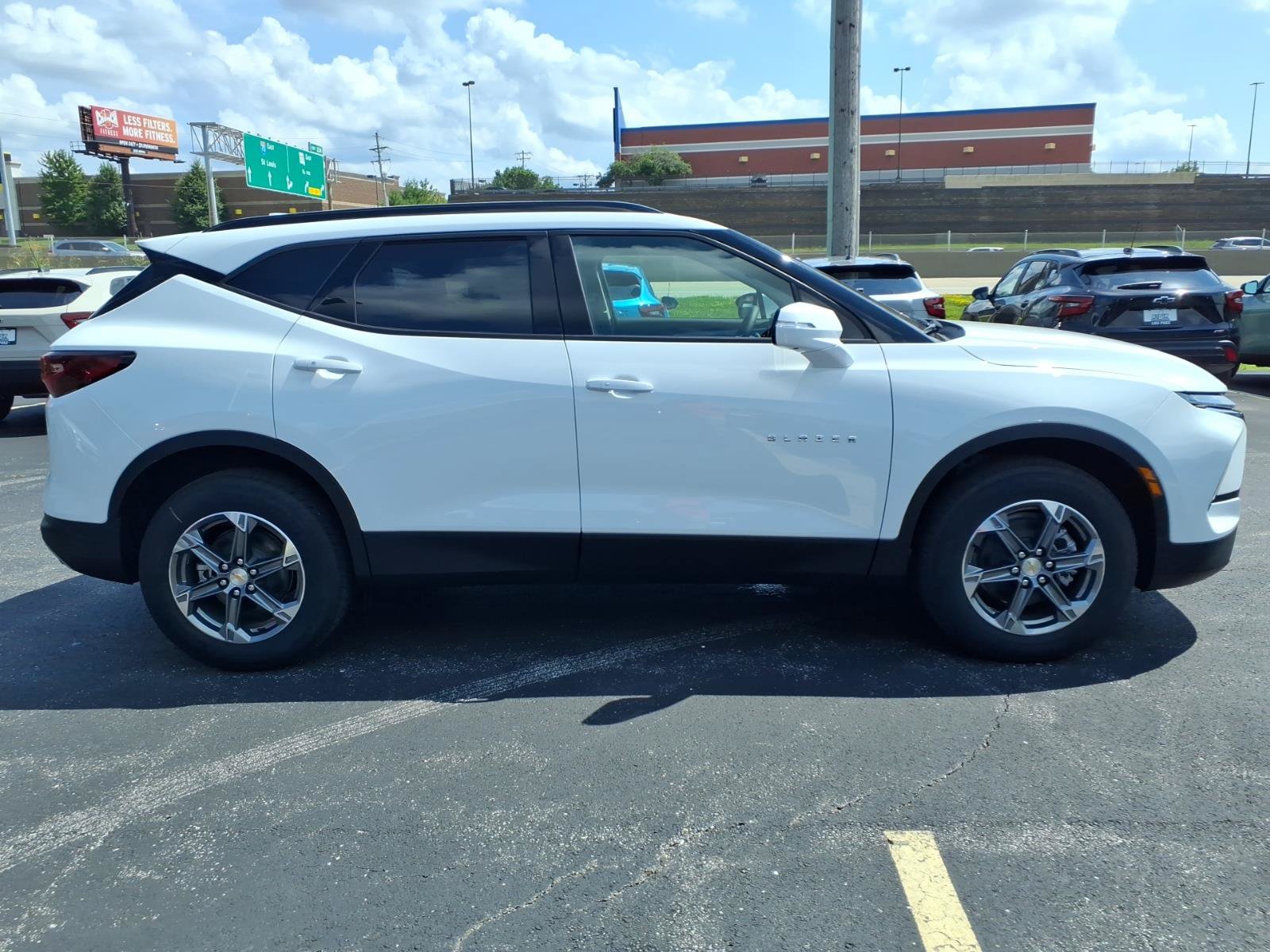 New 2026 Chevrolet Blazer LT w/ Sound & Technology Package AWD/4WD image 18