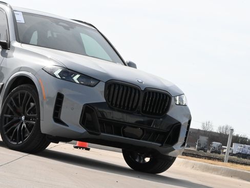 New 2026 BMW X5 xDrive40i image 3