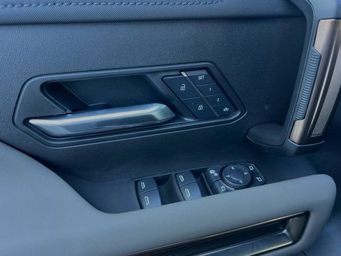 New 2025 GMC Hummer EV 2X image 8