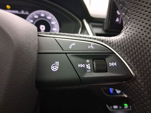Used 2025 Audi Q5 e Premium Plus image 22