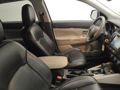 Used 2021 Mitsubishi Outlander Sport SE image 21