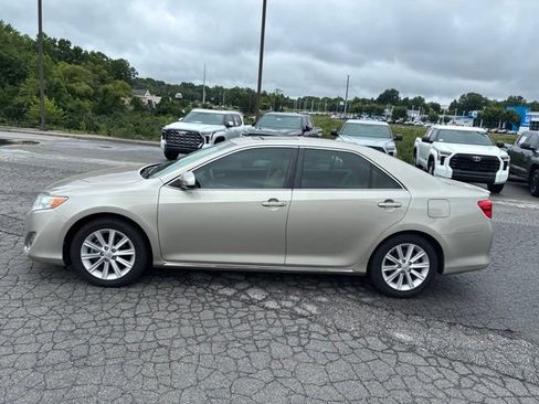 Used 2014 Toyota Camry XLE FWD image 5