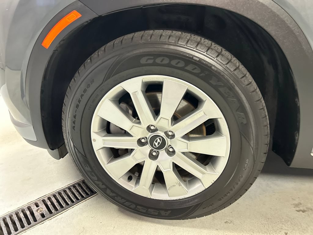 Used 2025 Hyundai Palisade SEL FWD image 9