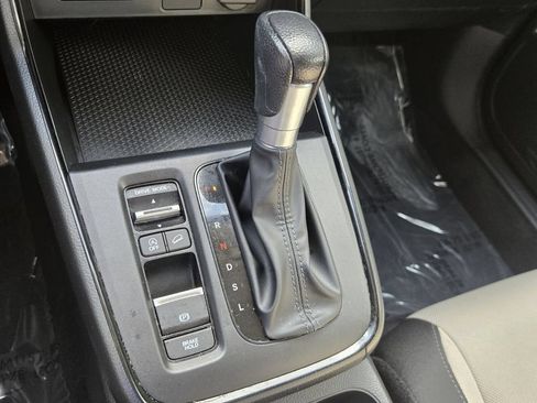 Used 2025 Honda CR-V LX image 18