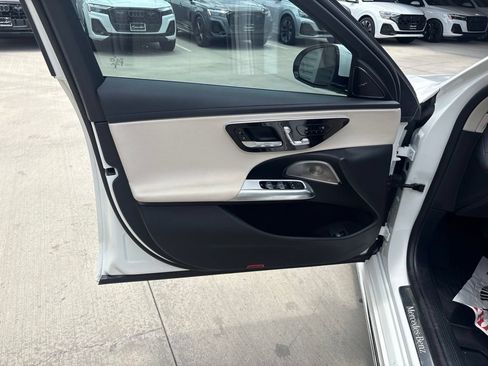 Used 2024 Mercedes-Benz E 350 4MATIC Sedan image 10