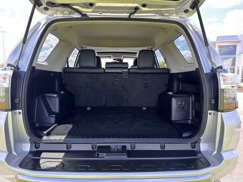 Used 2024 Toyota 4Runner TRD Off-Road Premium w/ Moonroof Package AWD/4WD image 27